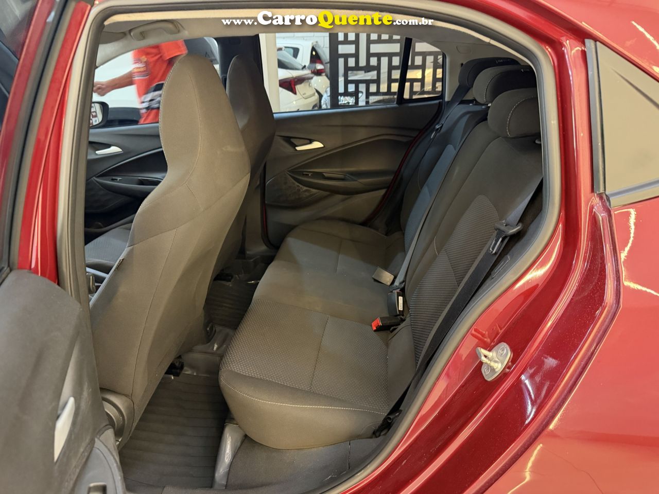 CHEVROLET   ONIX HATCH LT 1.0 12V FLEX 5P MEC.   VERMELHO 2023 1.0 FLEX - Loja