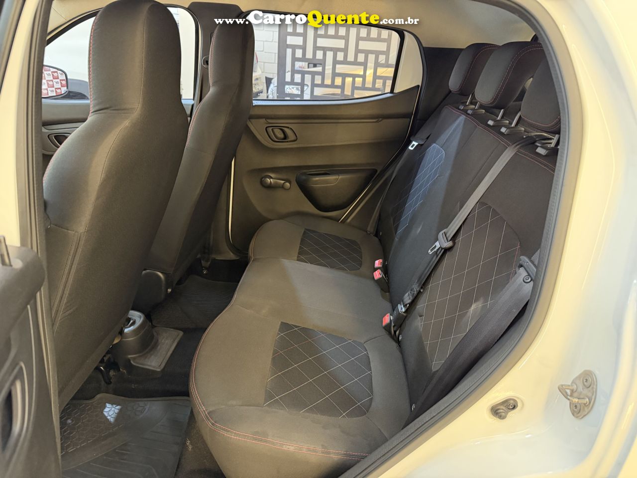 RENAULT   KWID ZEN 1.0 FLEX 12V 5P MEC.   BRANCO 2024 1.0 FLEX - Loja