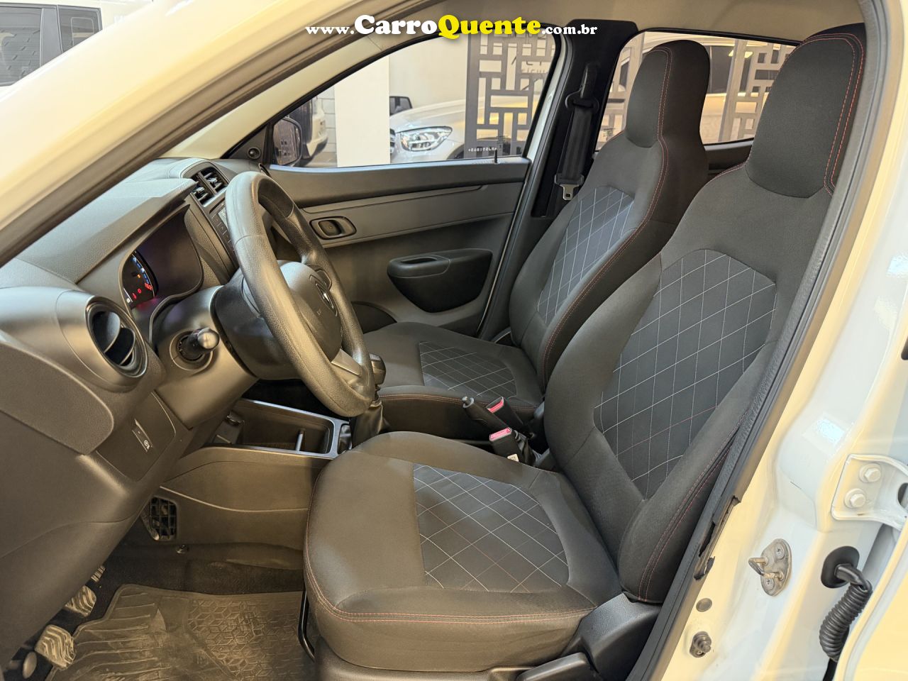 RENAULT   KWID ZEN 1.0 FLEX 12V 5P MEC.   BRANCO 2024 1.0 FLEX - Loja