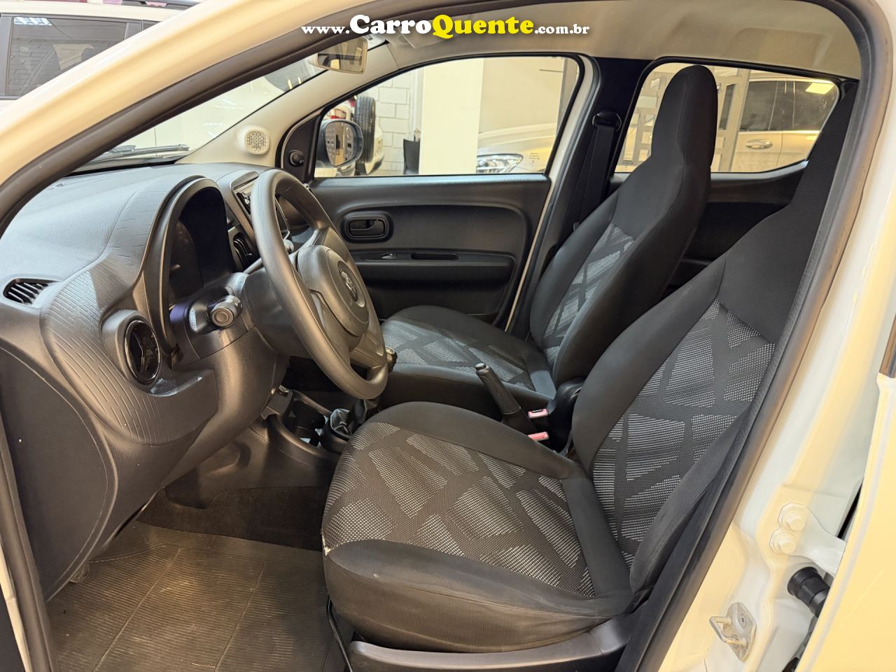 RENAULT   KWID ZEN 1.0 FLEX 12V 5P MEC.   BRANCO 2024 1.0 FLEX - Loja