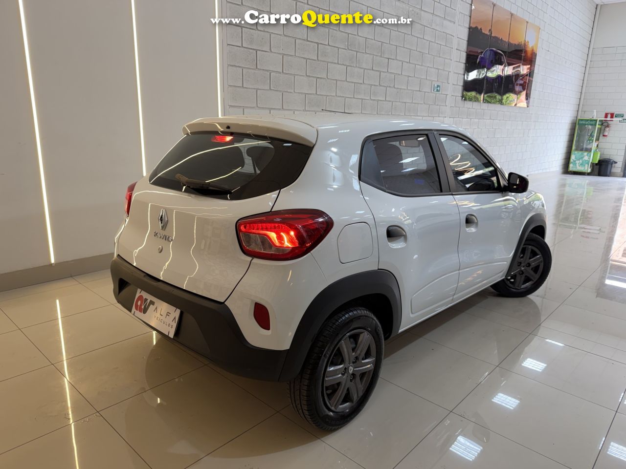 RENAULT   KWID ZEN 1.0 FLEX 12V 5P MEC.   BRANCO 2024 1.0 FLEX - Loja