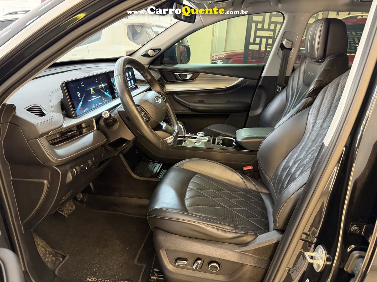 CHERY   ICAOACHERY TIGGO8 PHEV   PRETO 2023 1.5 TB  ELÉTRICO - Loja