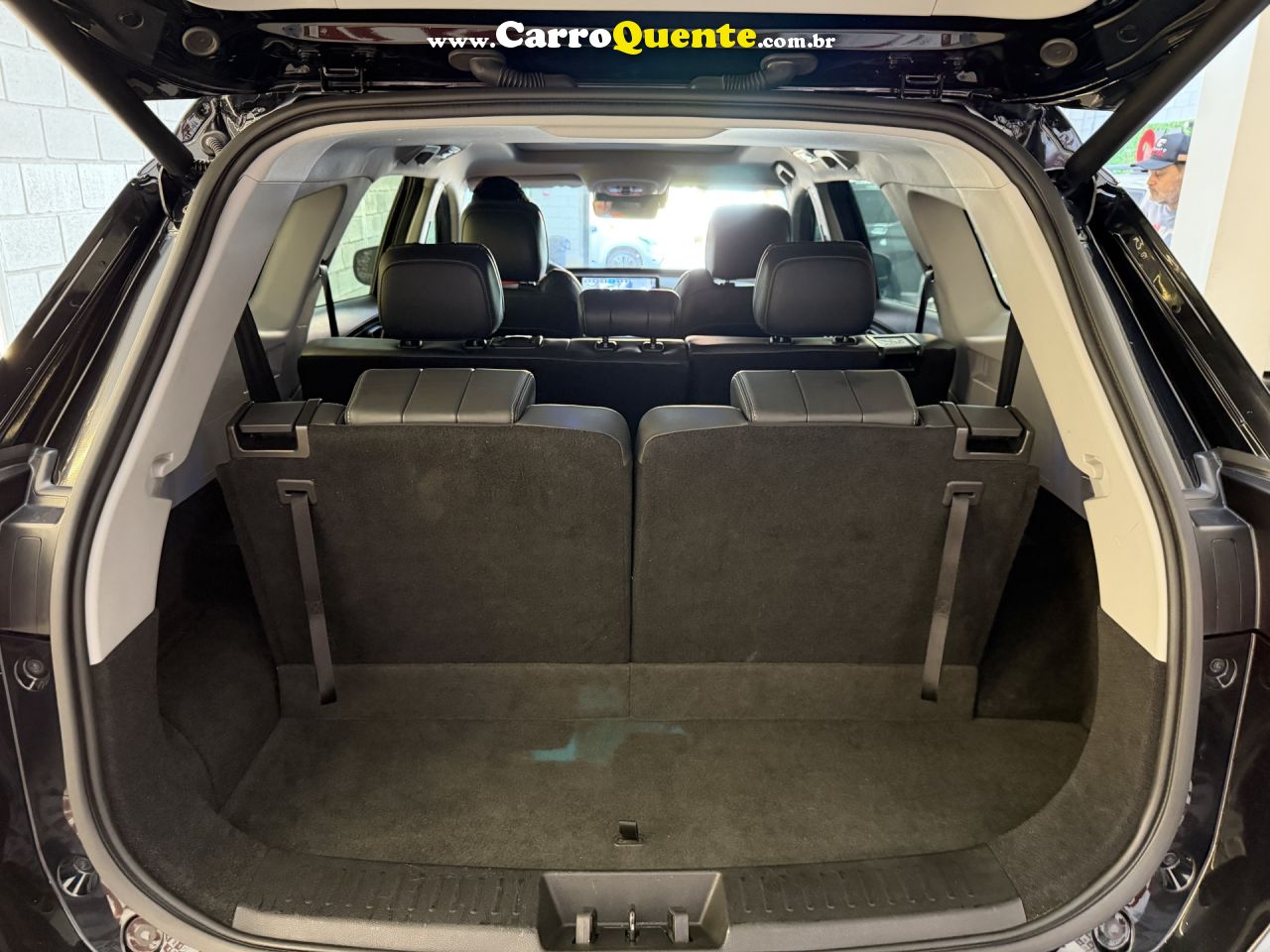 CHERY   ICAOACHERY TIGGO8 PHEV   PRETO 2023 1.5 TB  ELÉTRICO - Loja