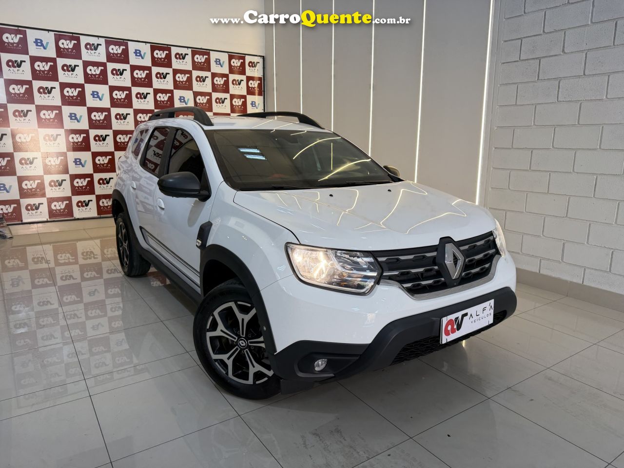 RENAULT   DUSTER ICONIC 1.6 16V FLEX AUT.   BRANCO 2023 1.6 FLEX - Loja
