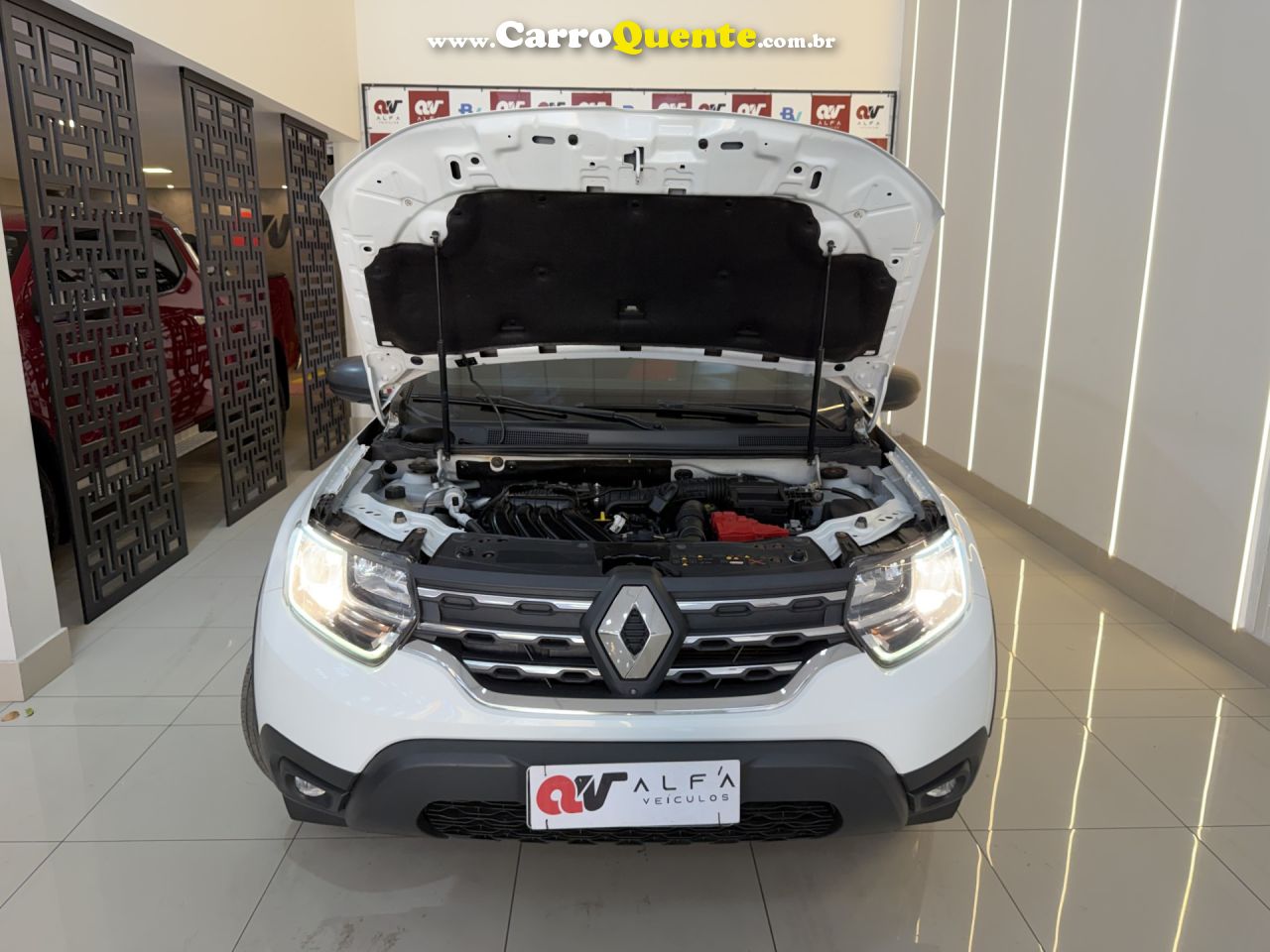 RENAULT   DUSTER ICONIC 1.6 16V FLEX AUT.   BRANCO 2023 1.6 FLEX - Loja