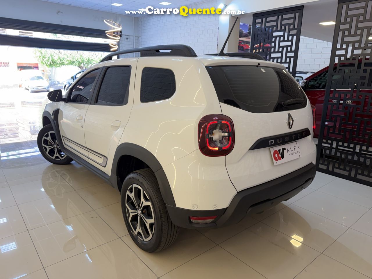 RENAULT   DUSTER ICONIC 1.6 16V FLEX AUT.   BRANCO 2023 1.6 FLEX - Loja