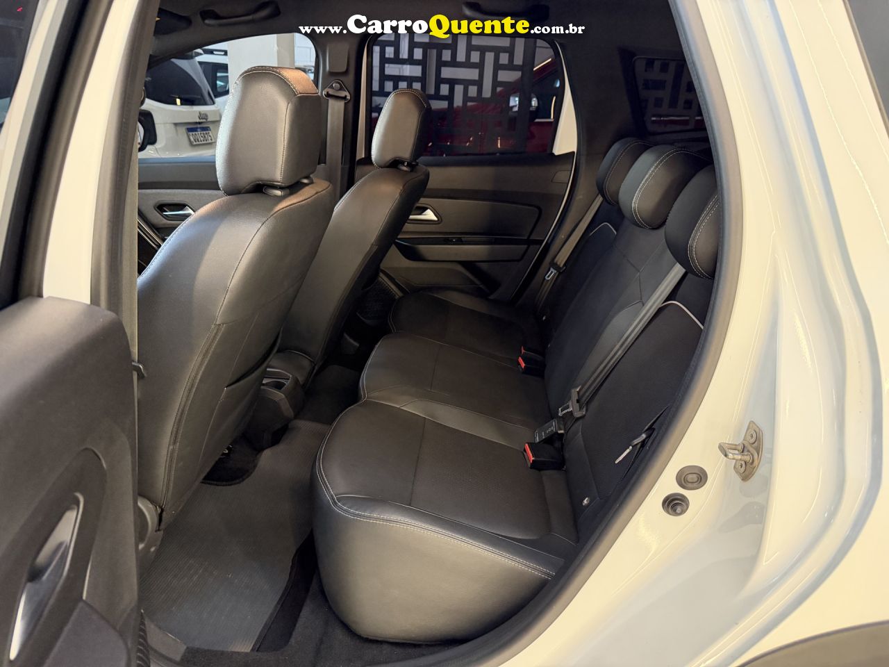 RENAULT   DUSTER ICONIC 1.6 16V FLEX AUT.   BRANCO 2023 1.6 FLEX - Loja