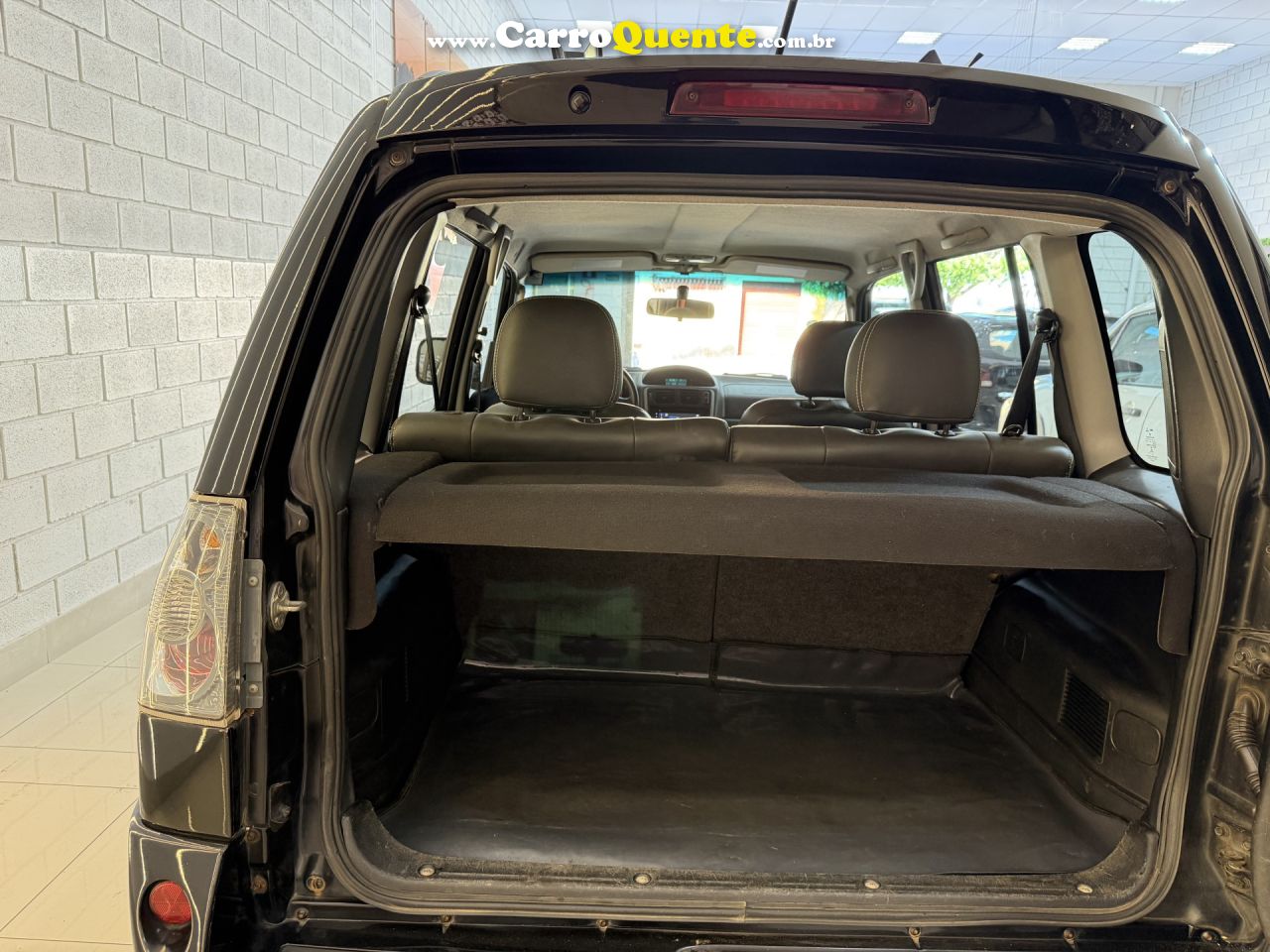 MITSUBISHI   PAJERO TR4 2.0 2.0 FLEX 16V 4X4 AUT.   PRETO 2015 2.0 FLEX - Loja