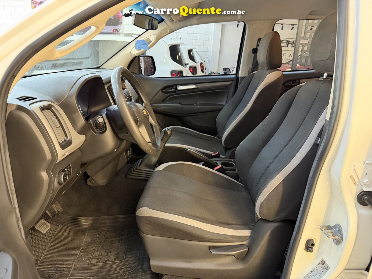 CHEVROLET   S10 PICK-UP LS 2.8 TDI 4X4 CD DIES. MEC.   BRANCO 2022 2.8 DIESEL - Loja