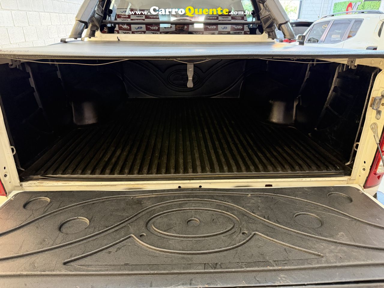 CHEVROLET   S10 PICK-UP LS 2.8 TDI 4X4 CD DIES. MEC.   BRANCO 2022 2.8 DIESEL - Loja