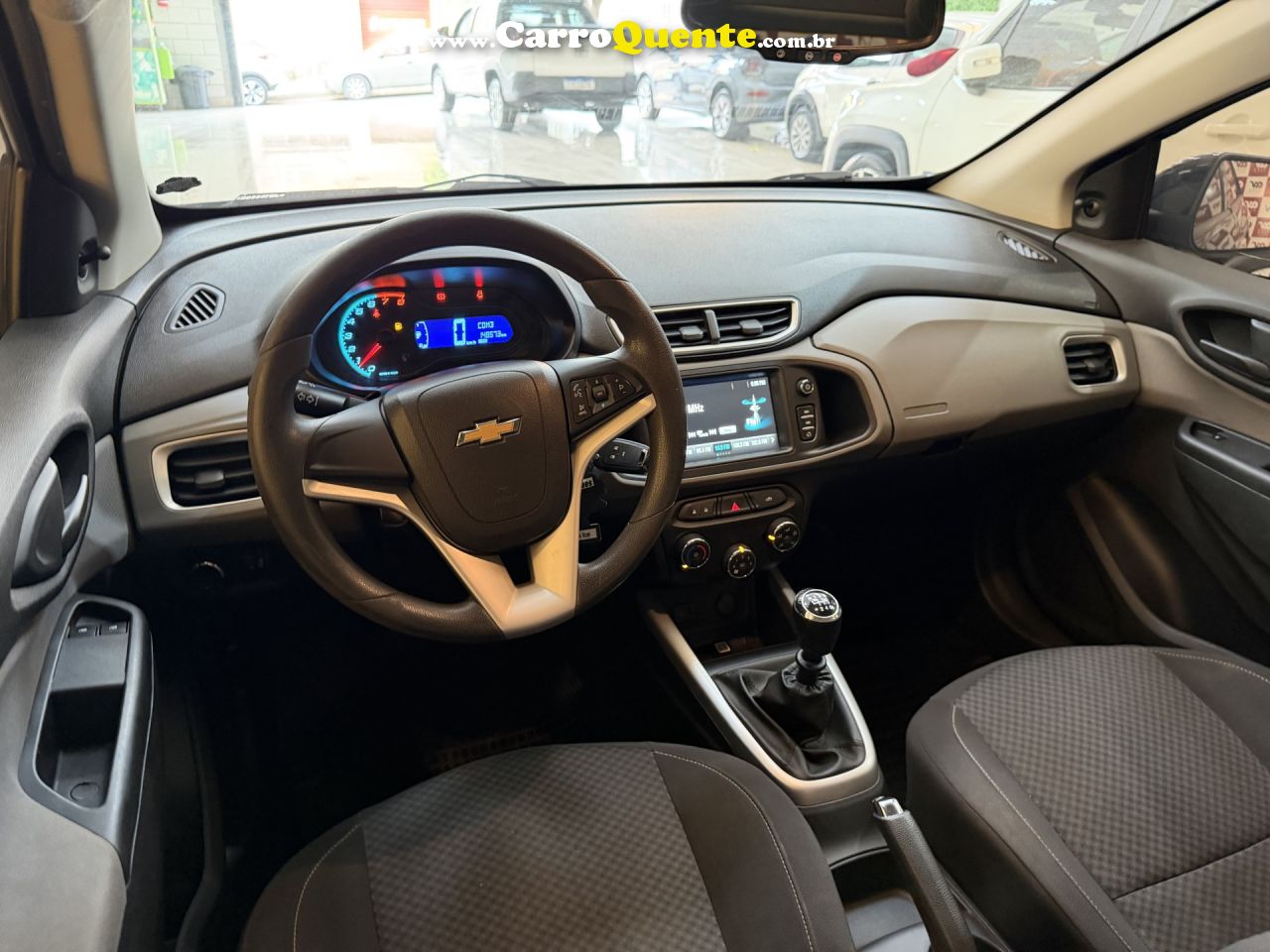 CHEVROLET   ONIX HATCH LT 1.4 8V FLEXPOWER 5P MEC.   PRETO 2018 1.4 FLEX - Loja
