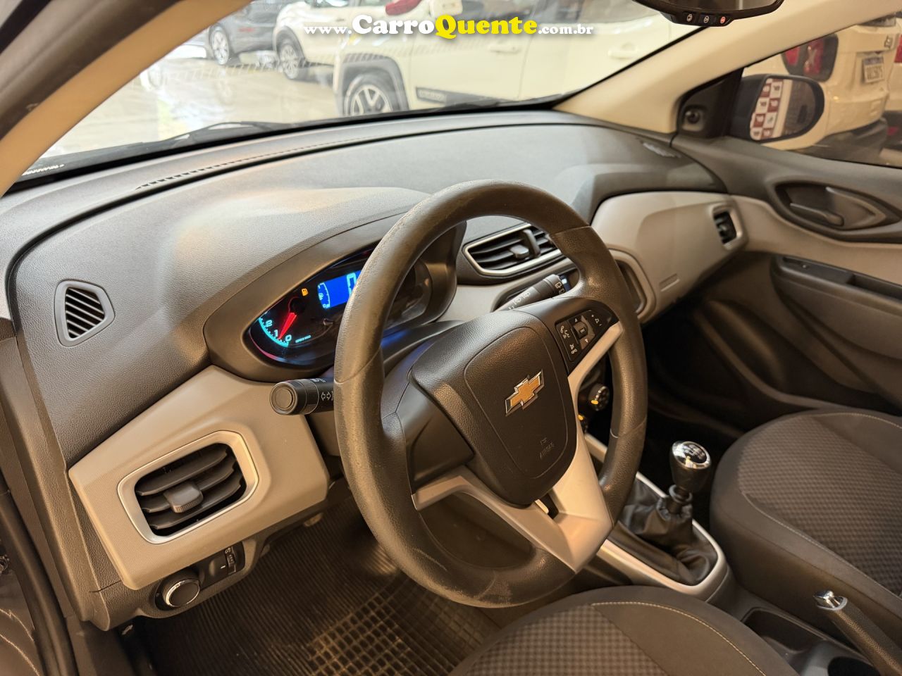 CHEVROLET   ONIX HATCH LT 1.4 8V FLEXPOWER 5P MEC.   PRETO 2018 1.4 FLEX - Loja