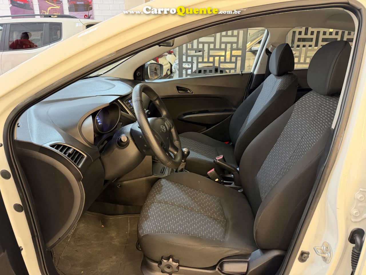 HYUNDAI   HB20 UNIQUE 1.0 FLEX 12V MEC.   BRANCO 2019 1.0 FLEX - Loja