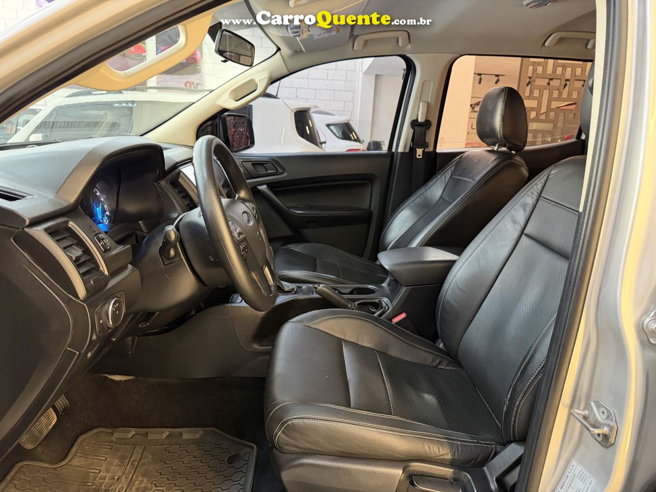 FORD   RANGER XLS 2.2 4X4 CD DIESEL AUT.   PRATA 2022 2.2 DIESEL - Loja