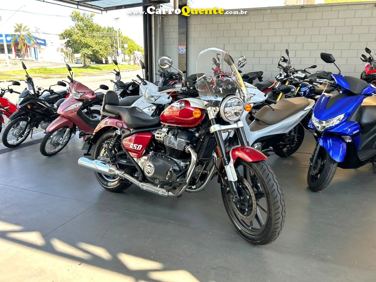 ROYAL ENFIELD - SUPER METEOR 650 2025 Gasolina Manual - Loja