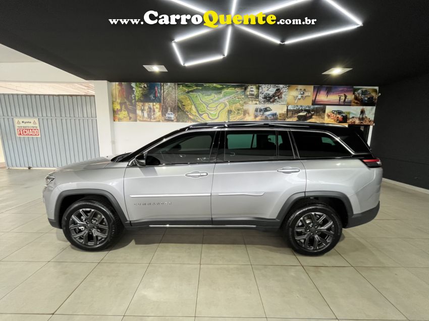 JEEP COMMANDER 1.3 T270 TURBO FLEX LONGITUDE AT6 - Loja