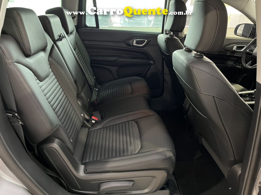 JEEP COMMANDER 1.3 T270 TURBO FLEX LONGITUDE AT6 - Loja