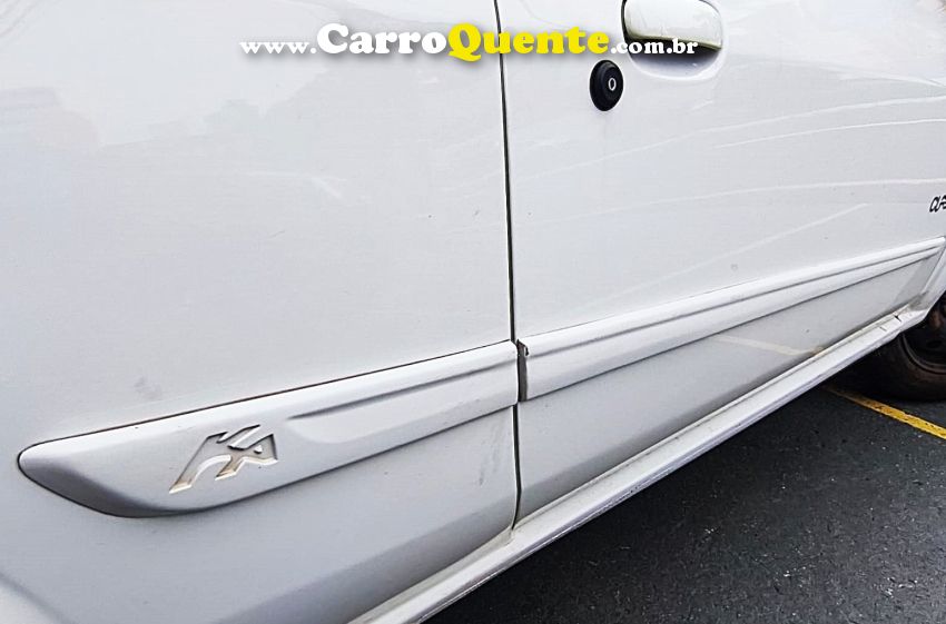 Ford KA 1.0 MPI 8V FLEX 2P MANUAL - Loja