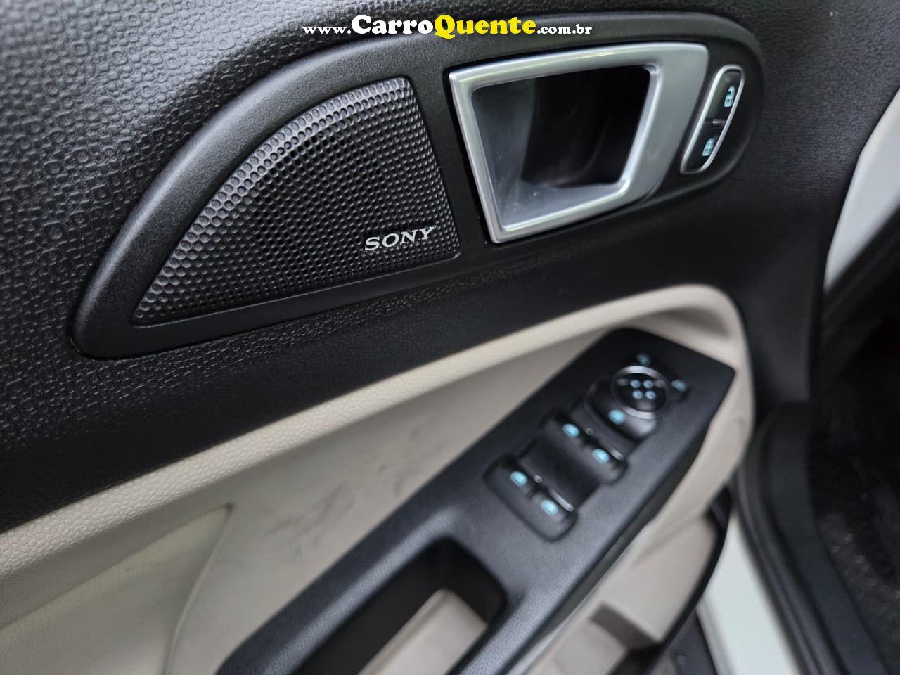 FORD ECOSPORT 2.0 DIRECT TITANIUM 2018 - Loja