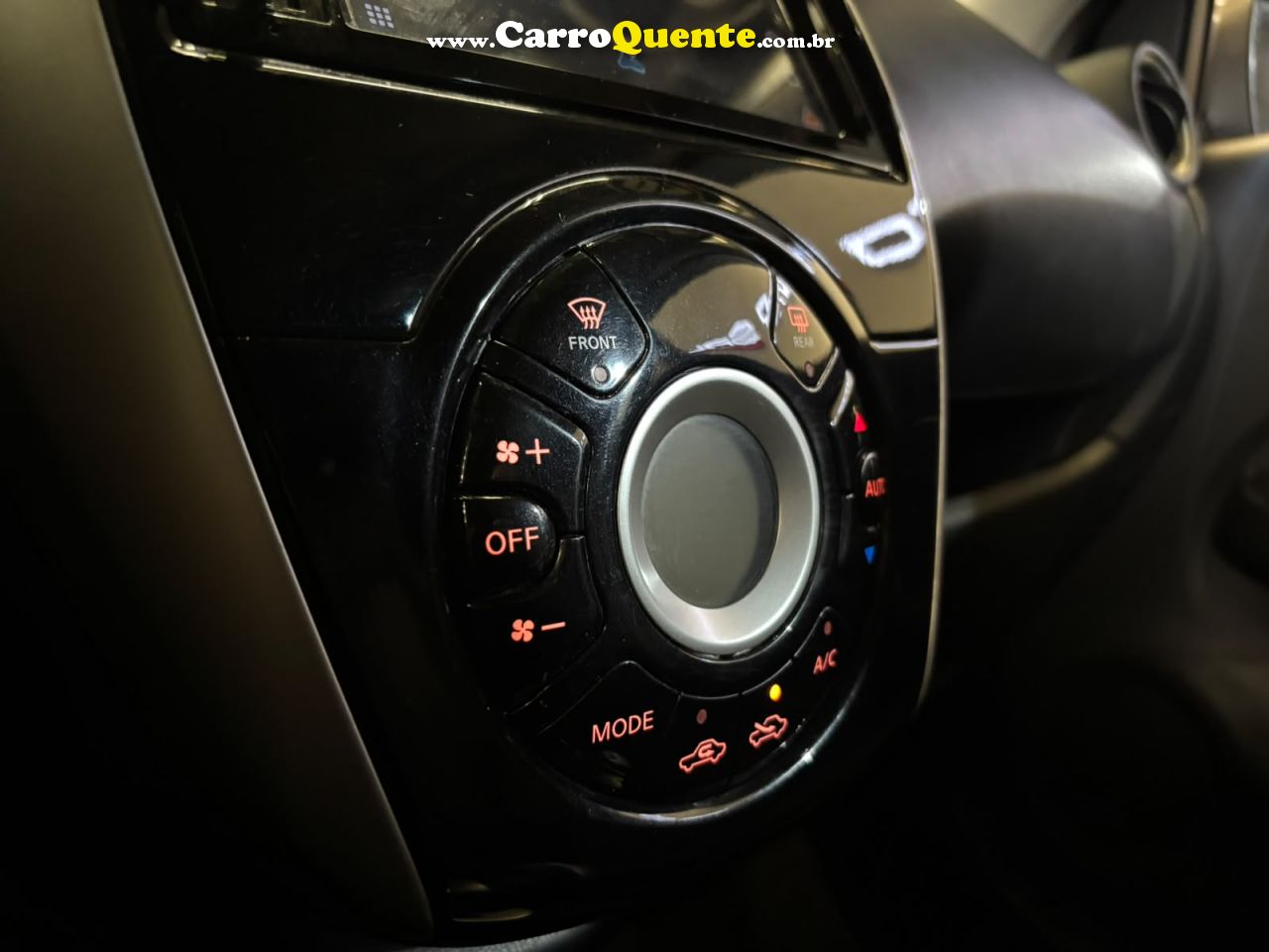 NISSAN VERSA 1.6 16V SL 2020 - Loja