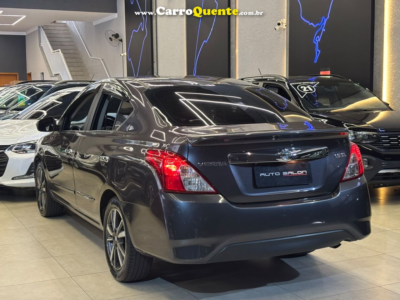 NISSAN VERSA 1.6 16V SL 2020 - Loja