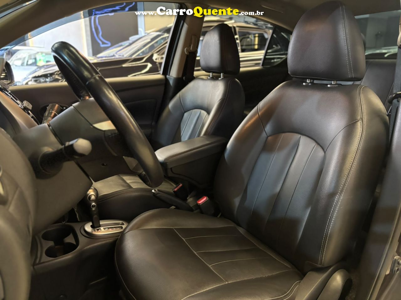 NISSAN VERSA 1.6 16V SL 2020 - Loja