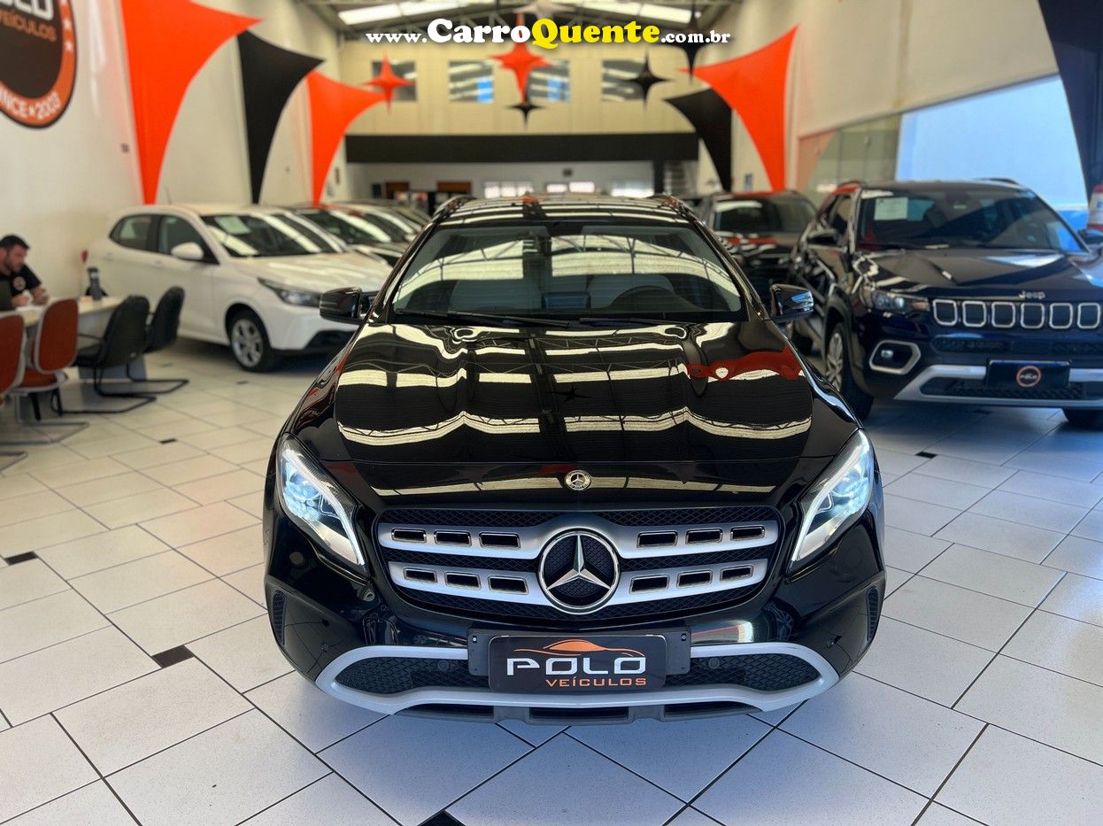 MERCEDES-BENZ GLA 200 1.6 CGI STYLE 7G-DCT 2020 - Loja