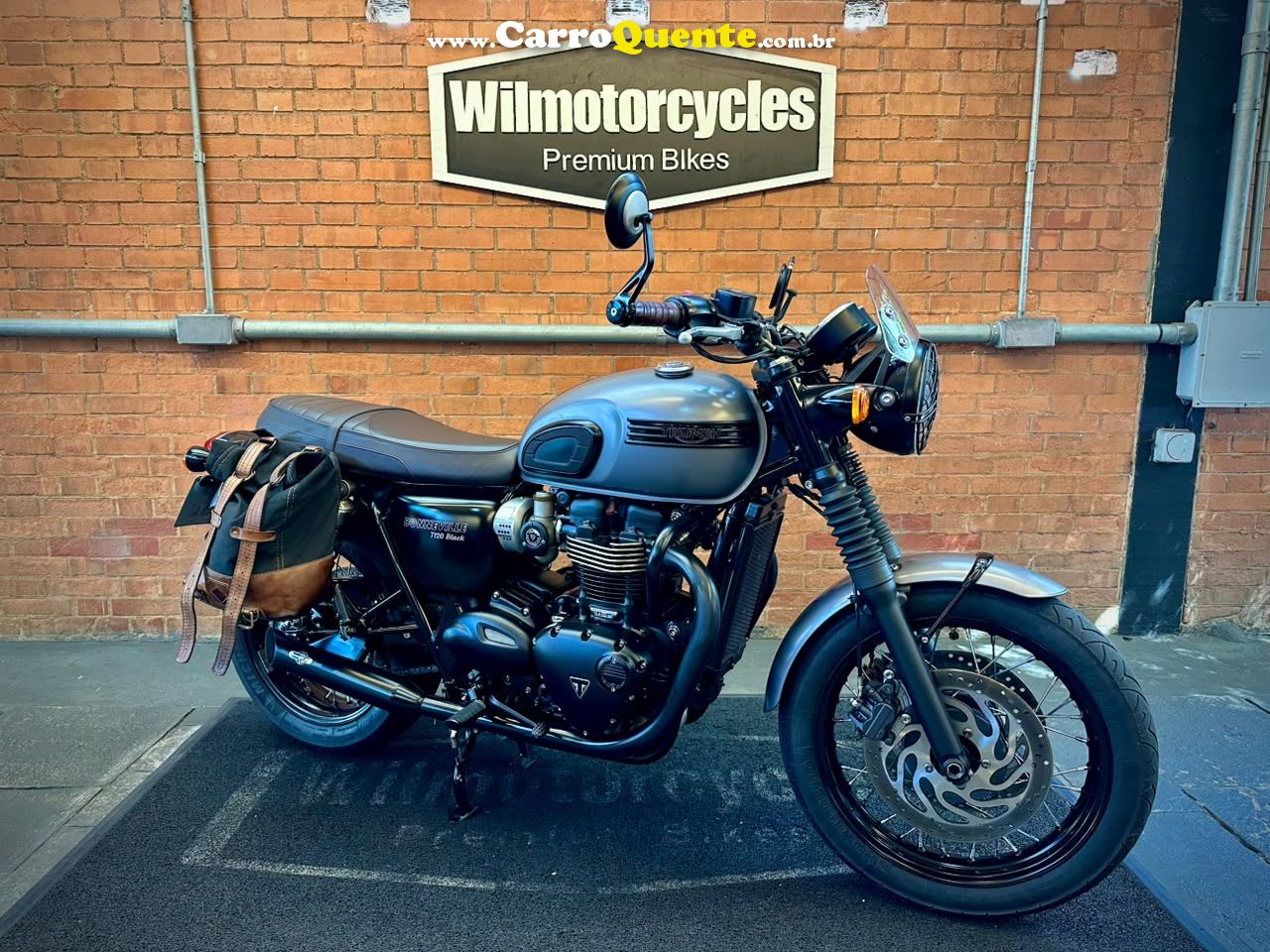 TRIUMPH BONNEVILLE T120 BLACK 1200 2018 - Loja