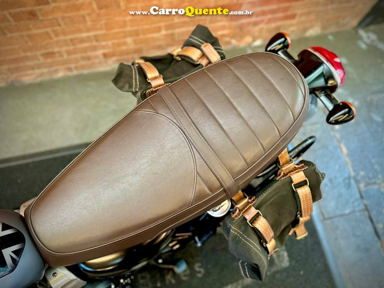 TRIUMPH BONNEVILLE T120 BLACK 1200 2018 - Loja