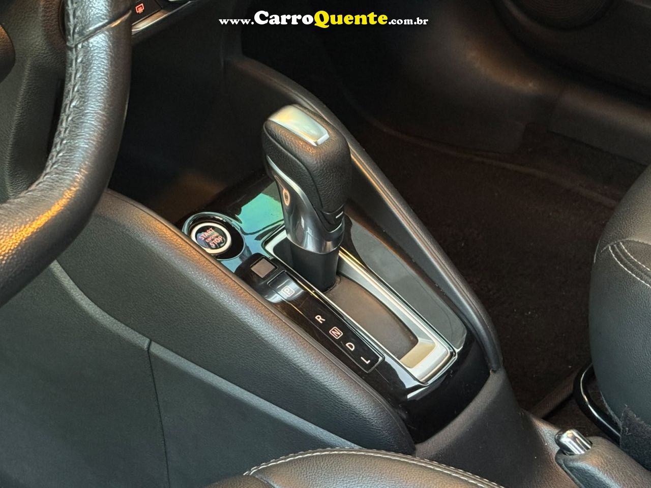 NISSAN KICKS 1.6 16V SV 2020 - Loja
