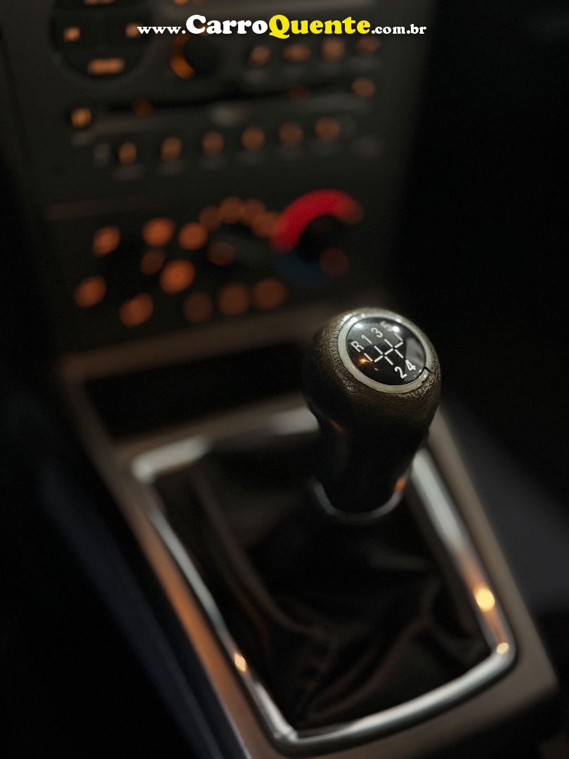 CHEVROLET VECTRA 2.0 MPFI GT HATCH 8V 2010 - Loja