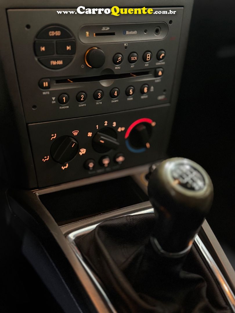CHEVROLET VECTRA 2.0 MPFI GT HATCH 8V 2010 - Loja