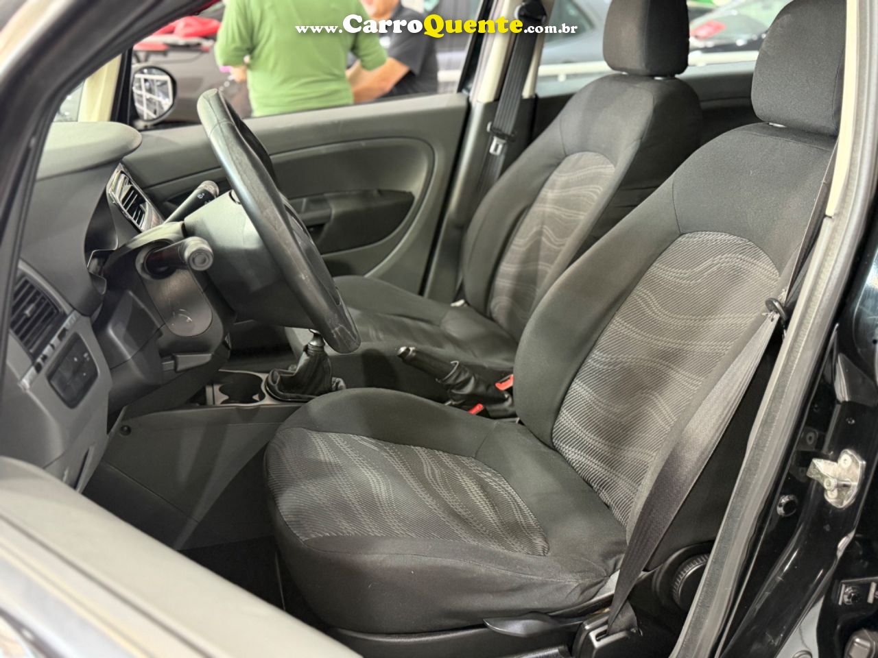 FIAT PUNTO 1.4 8V 2010 - Loja