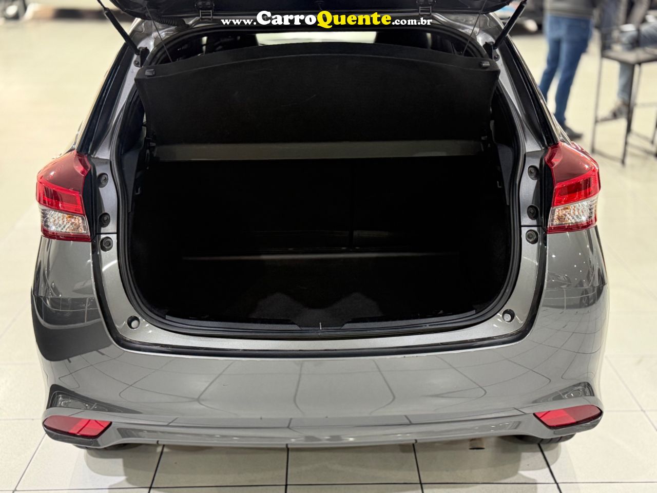 TOYOTA YARIS 1.5 16V XLS CONNECT MULTIDRIVE 2023 - Loja