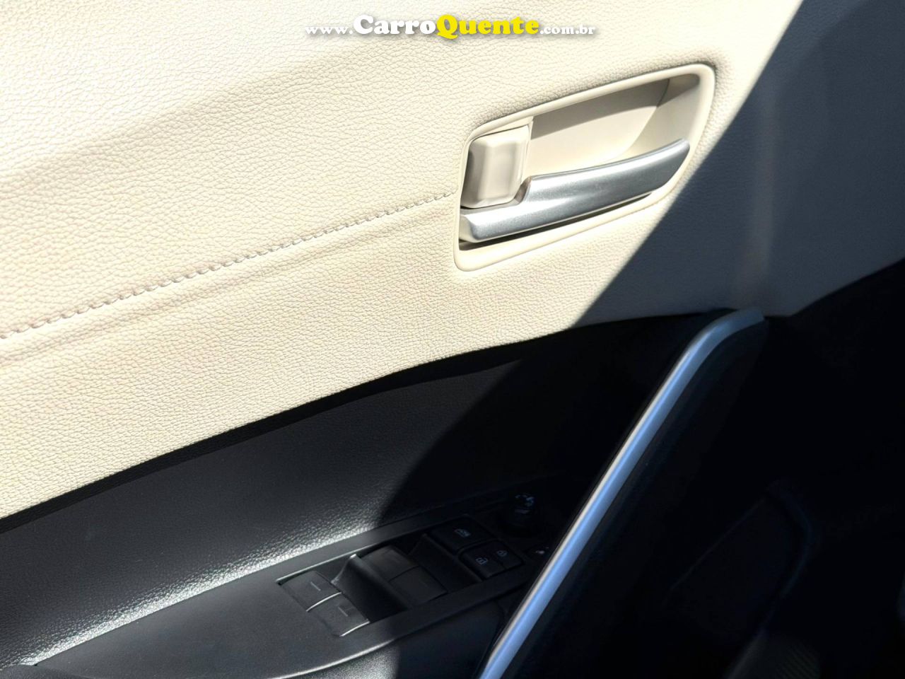 TOYOTA COROLLA CROSS 1.8 VVT-I XRX 2024 - Loja