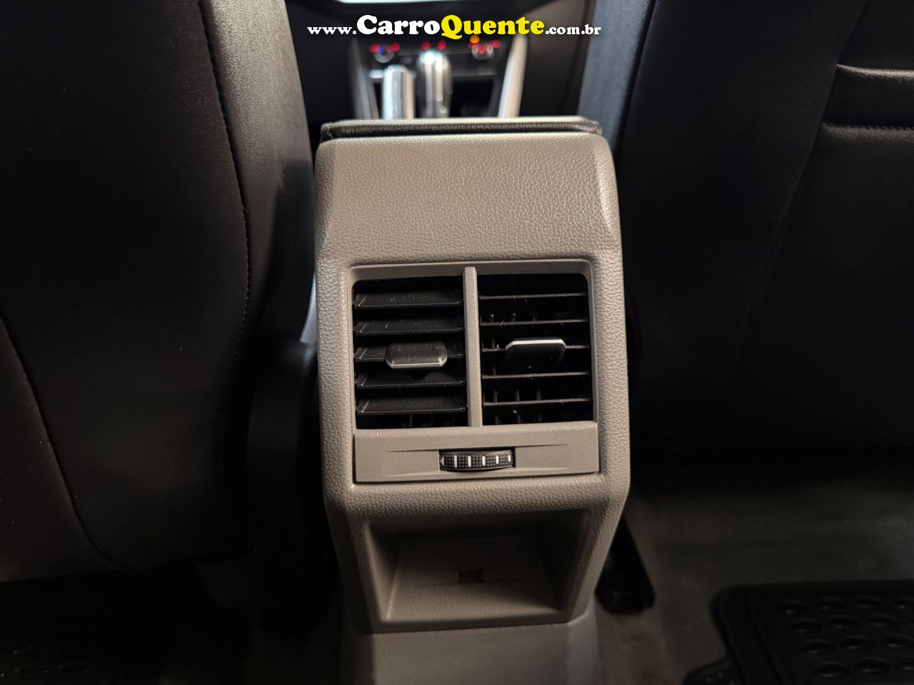 VOLKSWAGEN VIRTUS 1.0 200 TSI HIGHLINE 2019 - Loja