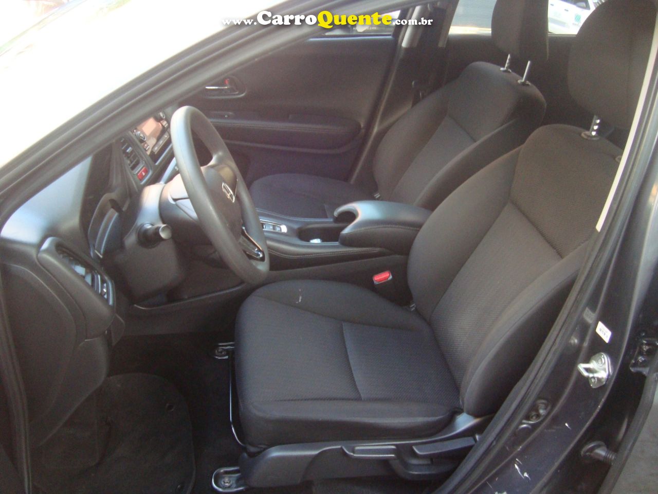 HONDA HR-V 1.8 16V LX 2017 - Loja