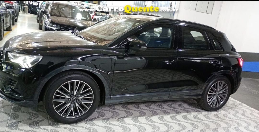 AUDI Q3 1.4 35 TFSI BLACK 2022 - Loja