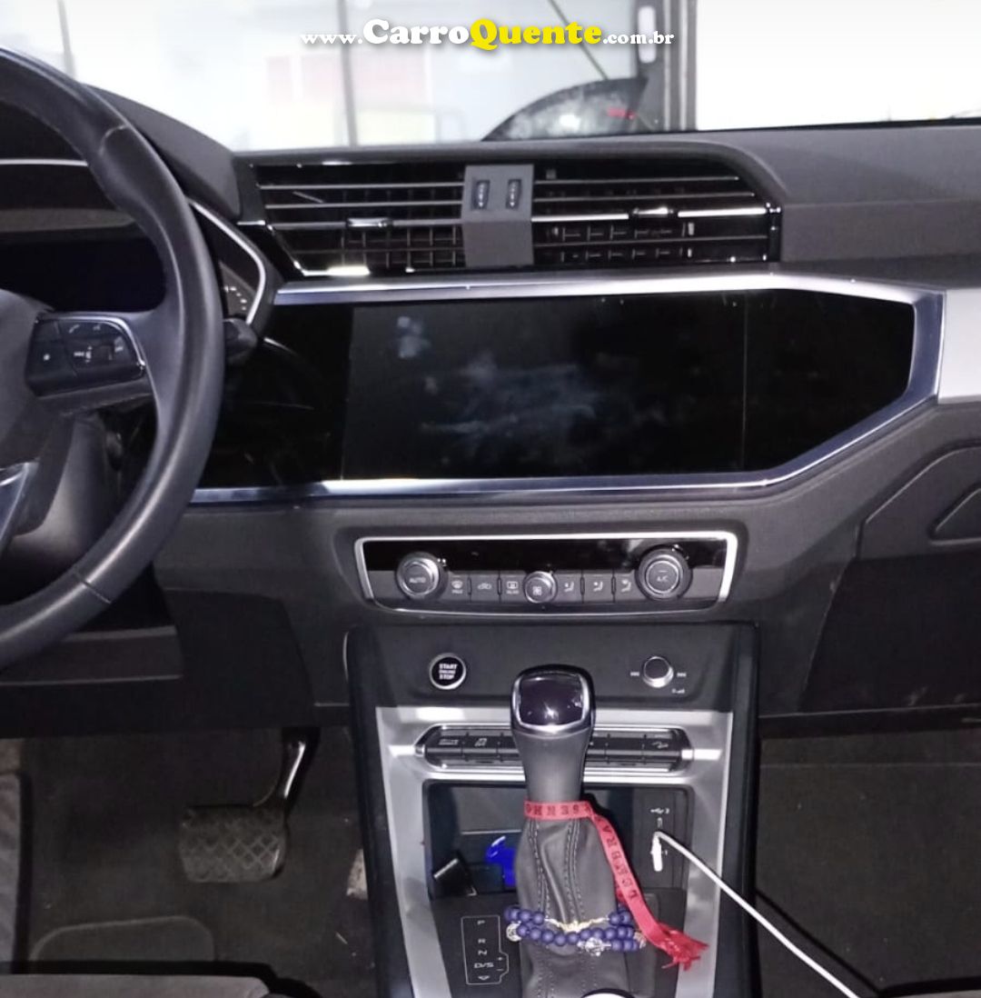 AUDI Q3 1.4 35 TFSI BLACK 2022 - Loja