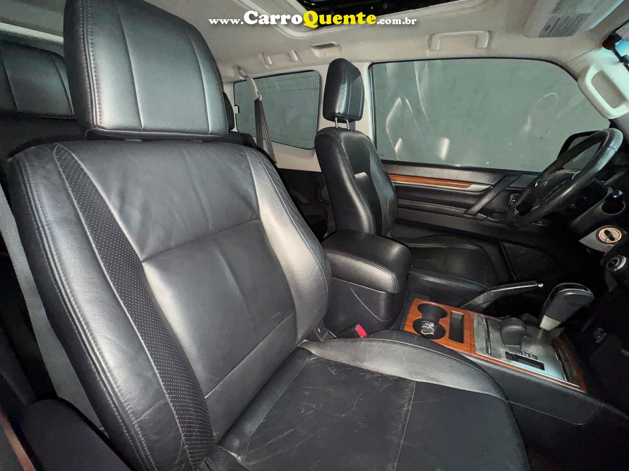 MITSUBISHI PAJERO FULL 3.8 HPE 4X4 V6 24V 2008 - Loja