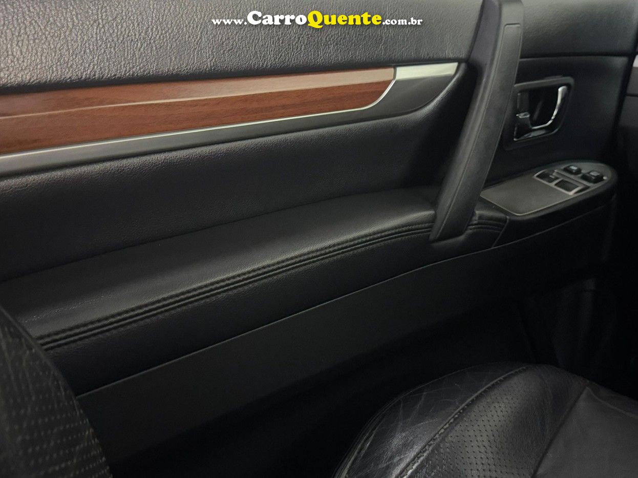 MITSUBISHI PAJERO FULL 3.8 HPE 4X4 V6 24V 2008 - Loja