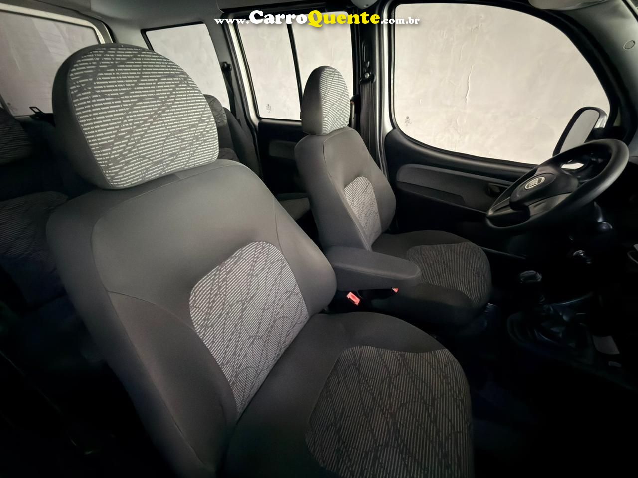 FIAT DOBLO 1.8 MPI ESSENCE 7L 16V 2018 - Loja