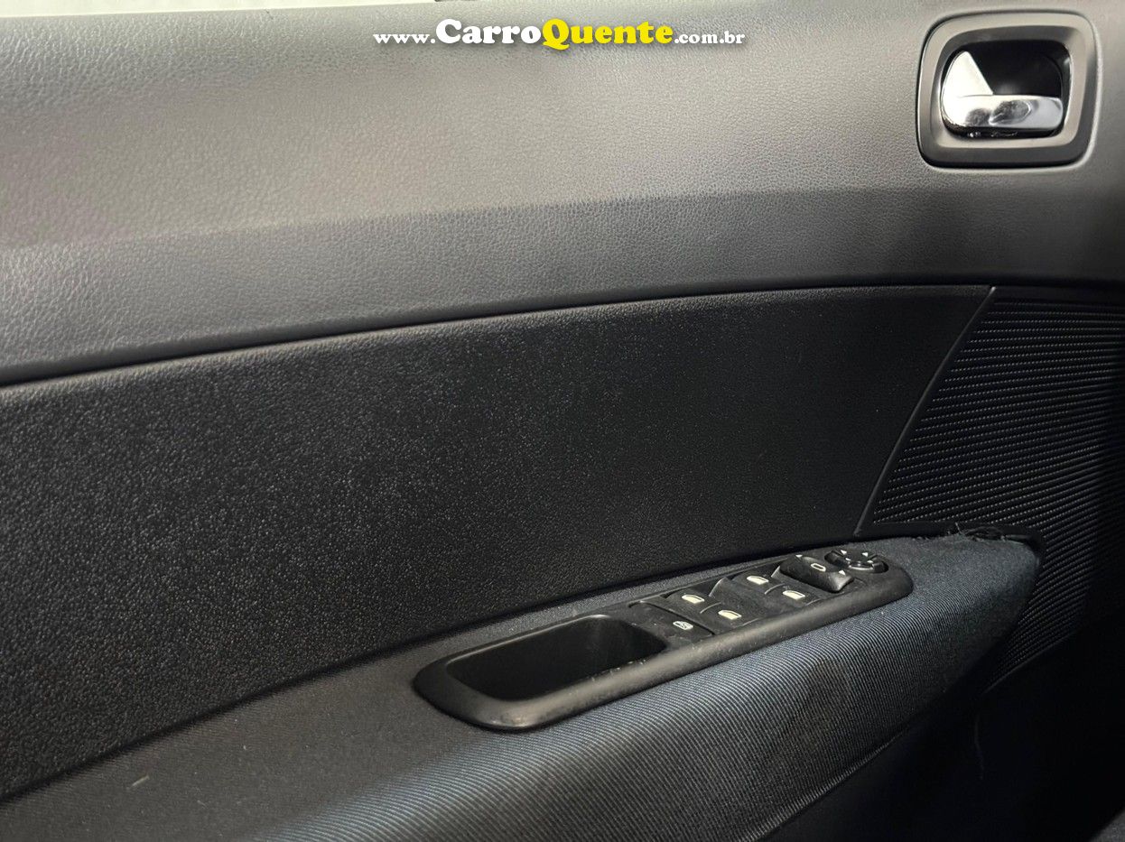PEUGEOT 308 1.6 ACTIVE 16V 2015 - Loja