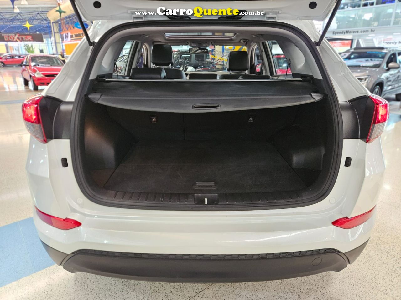 HYUNDAI TUCSON 1.6 TURBO GLS * C/ TETO SOLAR * 2018 - Loja