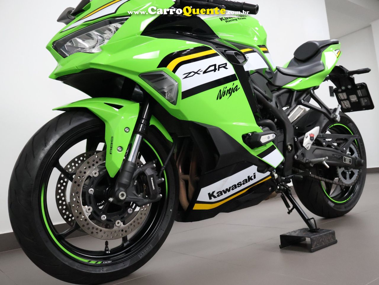 KAWASAKI NINJA ZX-4R 2026 - Loja