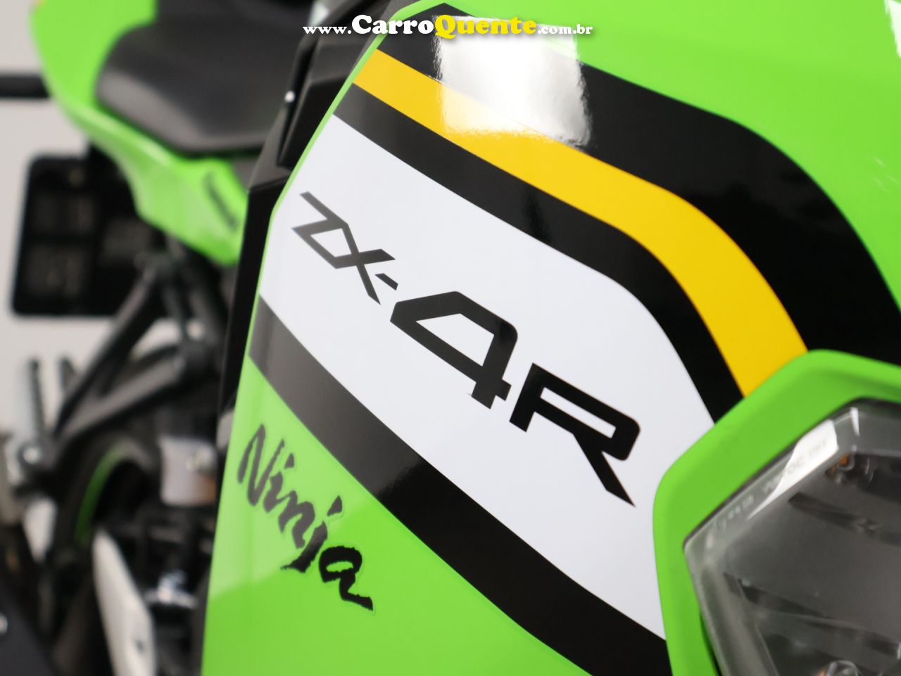 KAWASAKI NINJA ZX-4R 2026 - Loja