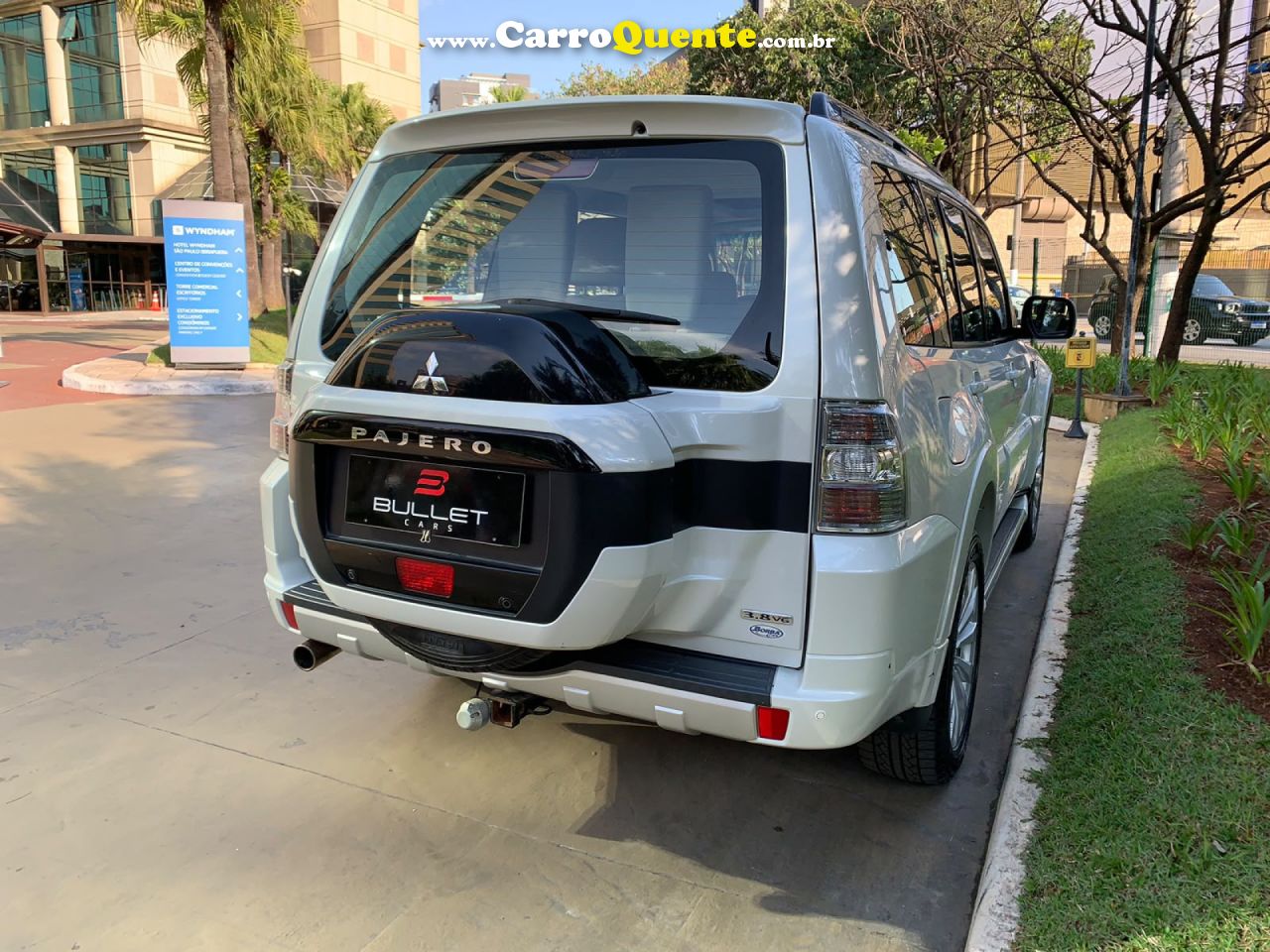 MITSUBISHI   3.5 HPE 4X4 7 LUGARES V6 24V FLEX 4P AUTOMÁTICO   BRANCO 2018 3.8 GASOLINA - Loja