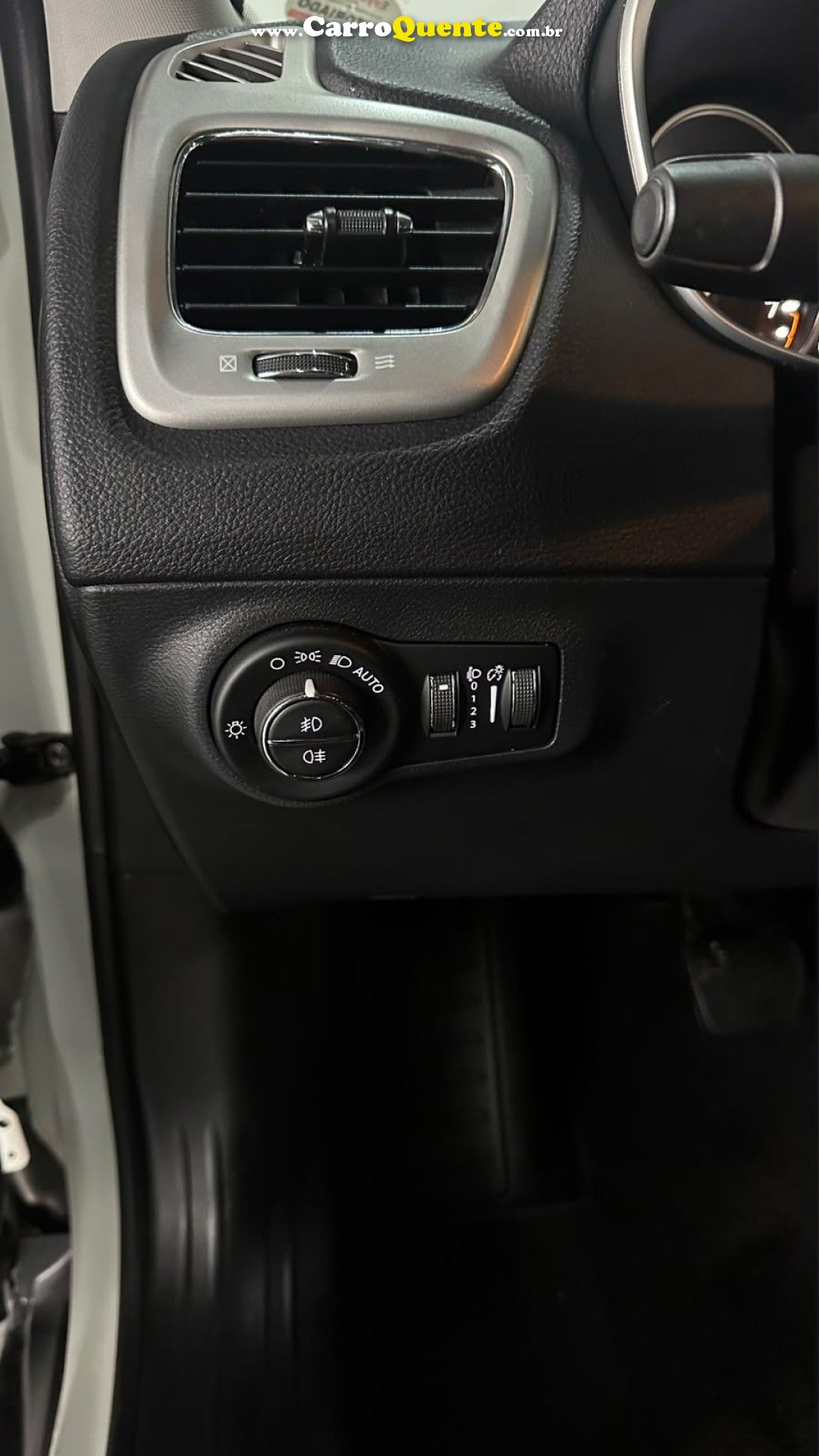 JEEP   COMPASS LONGITUDE 2.0 4X2 FLEX 16V AUT.   BRANCO 2020 2.0 FLEX - Loja