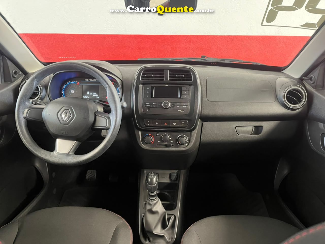 RENAULT   KWID ZEN 1.0 FLEX 12V 5P MEC.   PRETO 2024 1.0 FLEX - Loja
