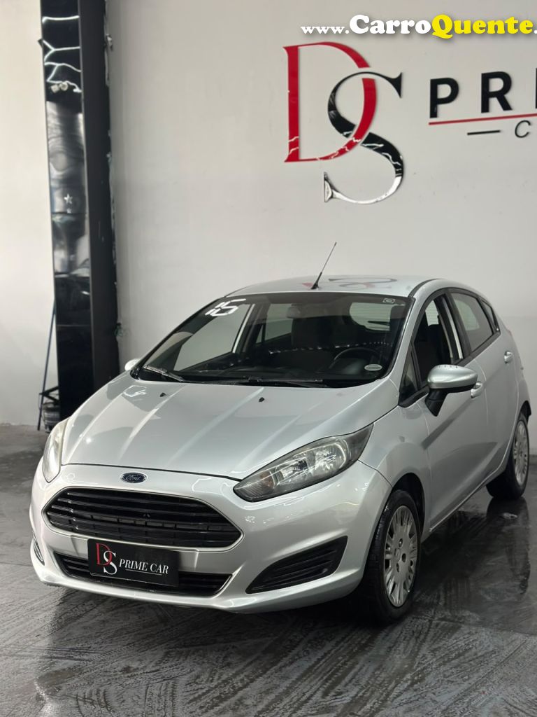 FORD   FIESTA 1.5 16V FLEX MEC. 5P   PRATA 2015 1.5 FLEX - Loja